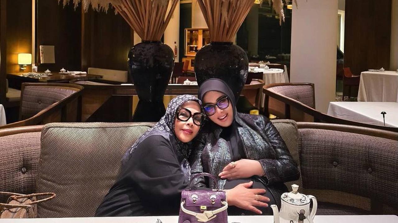 Caption Singkat Syahrini