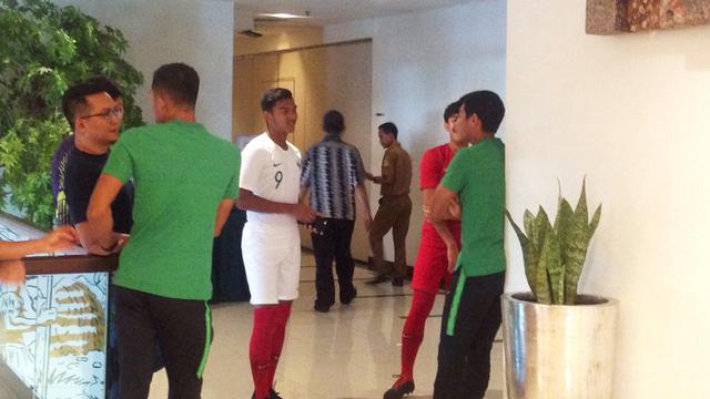 Timnas Indonesia dan Timnas Indonesia U-19