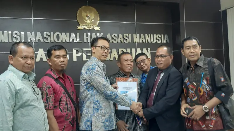 Perwakilan Forum Lintas Paguyuban Provinsi Papua mendatangi Kantor Komnas HAM pada Jumat (11/10/2019) siang.