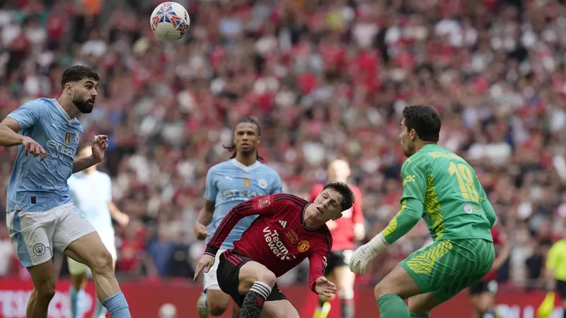 Foto: Gol Dua Wonderkid MU Bawa Setan Merah Pecundangi Man City untuk Rebut Piala FA ke-13 Sepanjang Sejarah