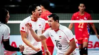 Pemain timnas voli putra Indonesia&nbsp;Dio Zulfikri meluapkan emosinya saat melawan tuan rumah Filipina pada laga SEA V League 2024 di&nbsp;Ninoy Aquino, Manila, Filipina, Sabtu (17/8).&nbsp;(foto: PNVF / Kimberly Pauig)