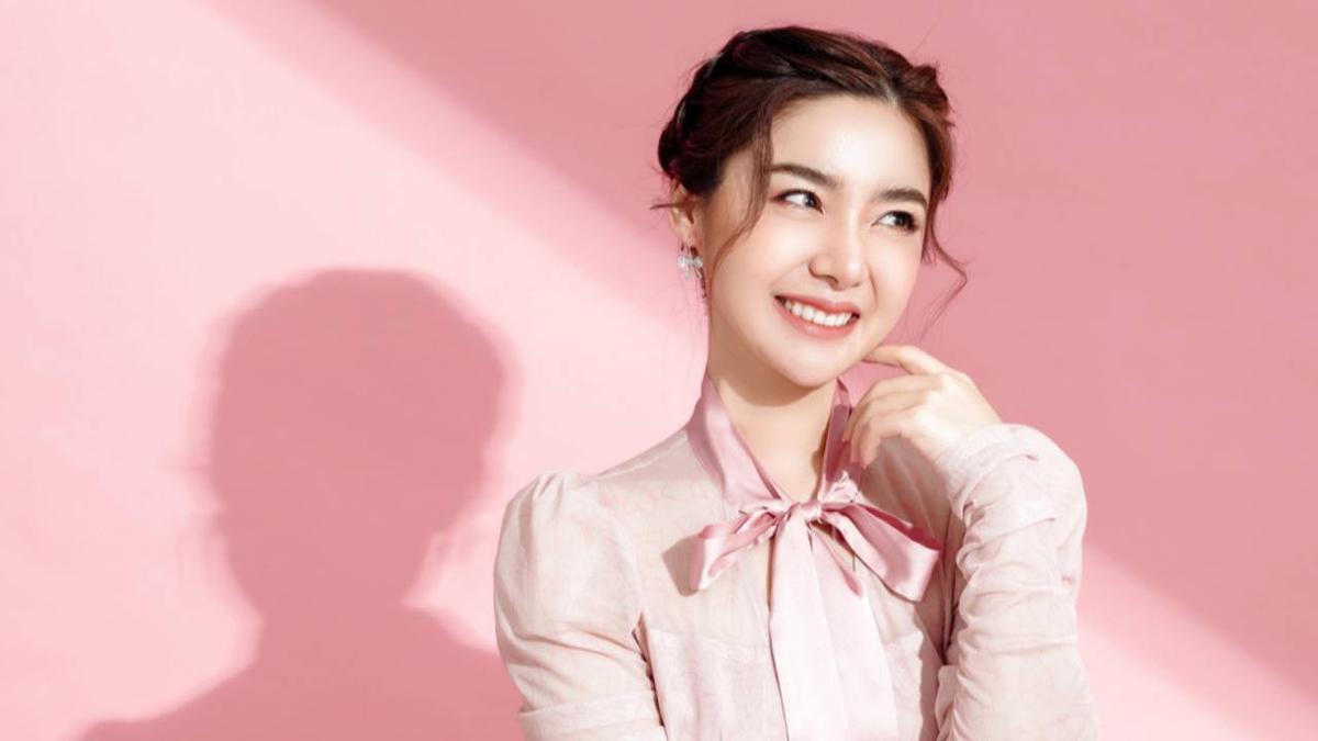 Lip Vinyl Viral yang Wajib Dicoba untuk Penampilan Lebih Chic Saat Bukber Ramadan