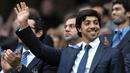 Suksesnya Manchetser City dalam menembus papan atas Liga Inggris tak lepas dari pengaruh finansial pemiliknya, Sheikh Mansour. Keluarga Kerajaan UAE ini mulai mengakui Man City sejak 2008 silam. Ia juga mampu menggelontorkan banyak dana untuk meningkatkan level The Citizen. (AFP/Andrew Yates)