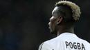 Pada musim 2015/2016, terdapat lambang tokoh super heroes, Batman, menghiasi sisi kiri kepala Paul Pogba. (AFP/Marco Bertorello)