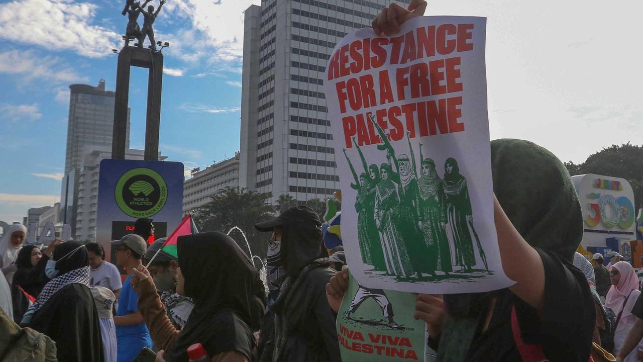 FOTO: Aksi Solidaritas Gerakan Global March to Gaza di Bunderan HI