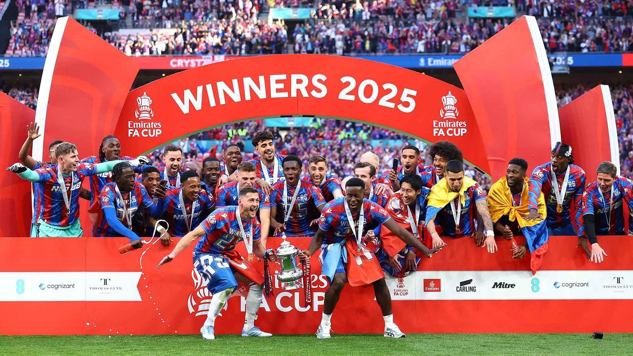 FOTO: Kalahkan Manchester City,  Pertama Kali Crystal Palace Juara FA Cup