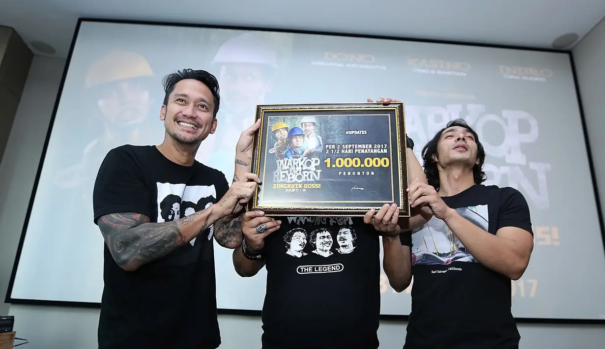 Empat hari tayang di bioskop, film Warkop DKI Reborn: Jangkrik Boss Part 2 mendapat jumlah penonton mencapai 1.750 ribu. Bahkan, angka tersebut terus berjalan hingga mendekati angka 2 juta penonton. (Bambang E. Ros/Bintang.com)