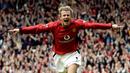 1. David Beckham - David Beckham tercatat 11 tahun menjadi bagian dari Manchester United. Hubungan yang kurang baik dengan Sir Alex Ferguson membuat Beckham berlabuh ke Real Madrid pada tahun 2003. (AFP/Paul Barker)