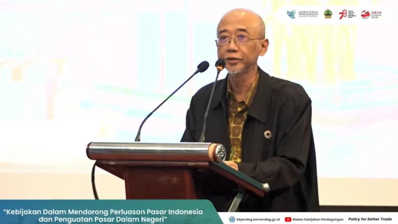 "Kemendag akan terus menggencarkan penetrasi ekspor ke pasar non tradisional seperti Asia Selatan, Afrika dan wilayah Timur Tengah,"