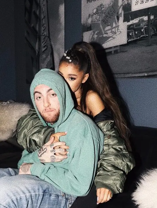 Kabar itu menyebar belum sebulan usai Ariana Grande memutuskan hubungannya dengan Mac Miller. (instagram/arianagrande)