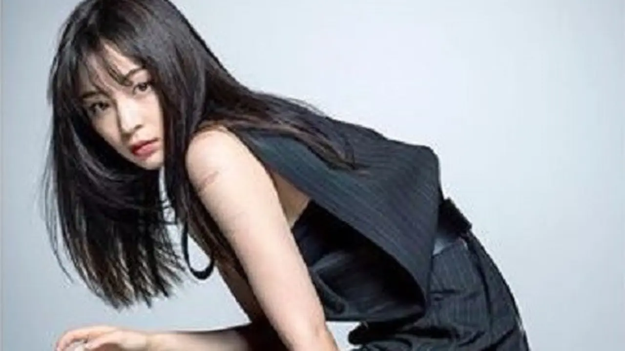 Suzu Hirose (Foto: Instagram/@suzu.hirose.official)