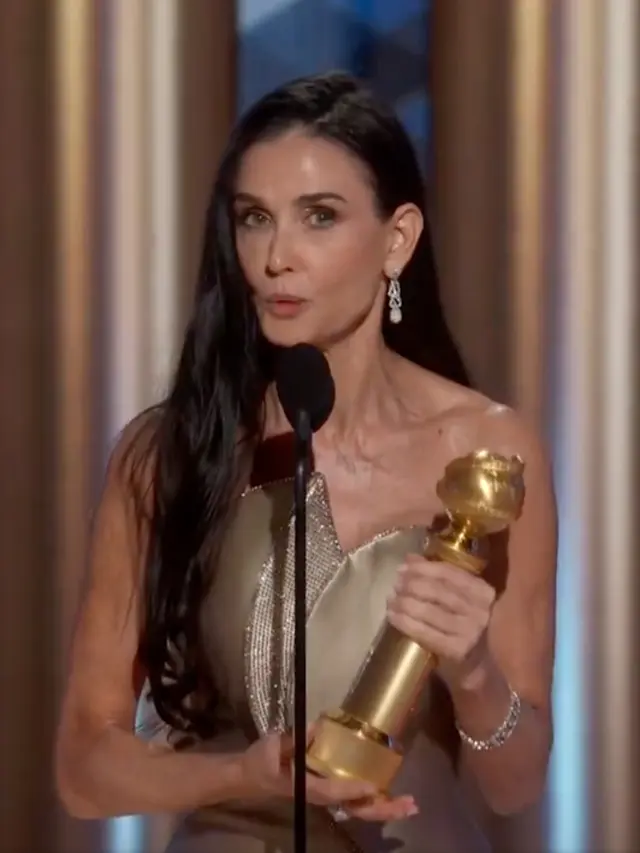 Demi Moore. (Foto: Dok. Twitter @goldenglobes)