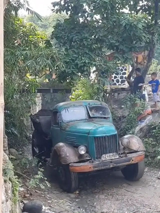 Truk Titipan Perang Milik Uni Soviet (TikTok/@cahbaguscania_14)