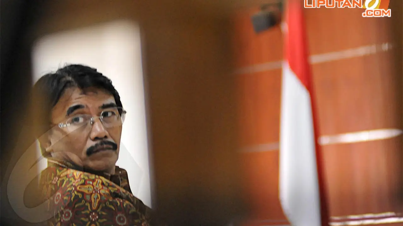 [FOTO] Ekspresi Andi Mallarangeng Saat Didatangi Adhyaksa Dault