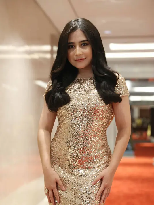 Jebolan SMA Negeri 7 Tangerang itu kini sedang menikmati rutinitasnya sebagai mahasiswi. Banyak wawasan, pengalaman dan teman baru di lingkungan kampusnya. Bahkan, ia merasa di kampus sebagai manusia normal. (Nurwahyunan/Bintang.com)