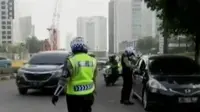 Segmen 1: Sanksi Langgar Ganjil Genap hingga Sulitnya Urus E-KTP
