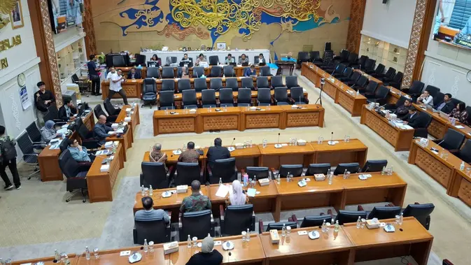 Debat Panas Baleg DPR dan Hakim soal Pengadilan Khusus Agraria