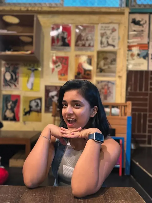 Pesona Sumbul Touqeer yang Selalu Mencuri Perhatian. (credit:instagram.com/sumbul_touqeer)