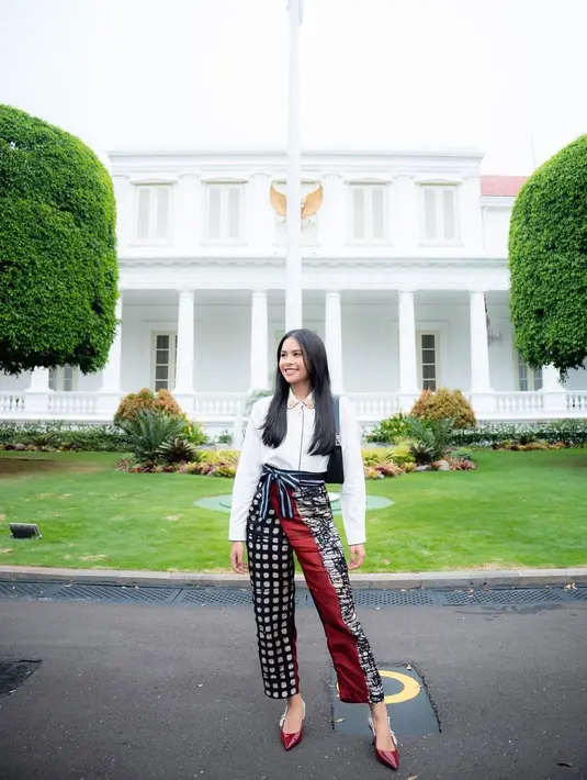 Maudy Ayunda dikenal dengan kecerdasannya. Bahkan, pemerintah menggandeng dirinya sebagai juru bicara forum Presidensi G20.  (Foto: Maudy Ayunda/ Instagram)