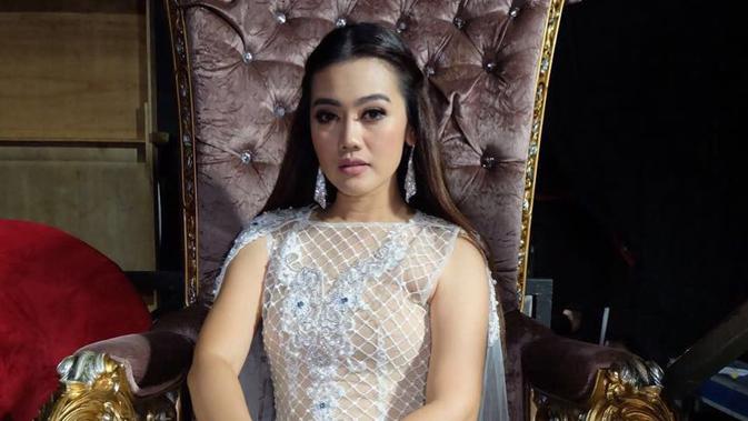 ditinggal julia perez, d\'perez sempat kehilangan arah