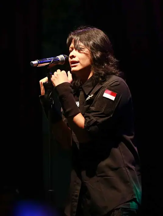 Keterlibatan Armand Maulana tidak hanya sebatas vokalis band Gigi, namun juga sekaligus ketua paguyuban GaSS tempat dimana musisi asal Bandung berkumpul. (Deki Prayoga/Bintang.com)