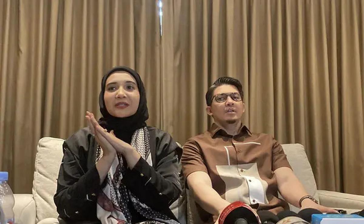 Romantika Zaskia Sungkar Hamil Anak Kedua, Mual Tengah Malam Hingga Makan Mangga Jam 1 Dini Hari