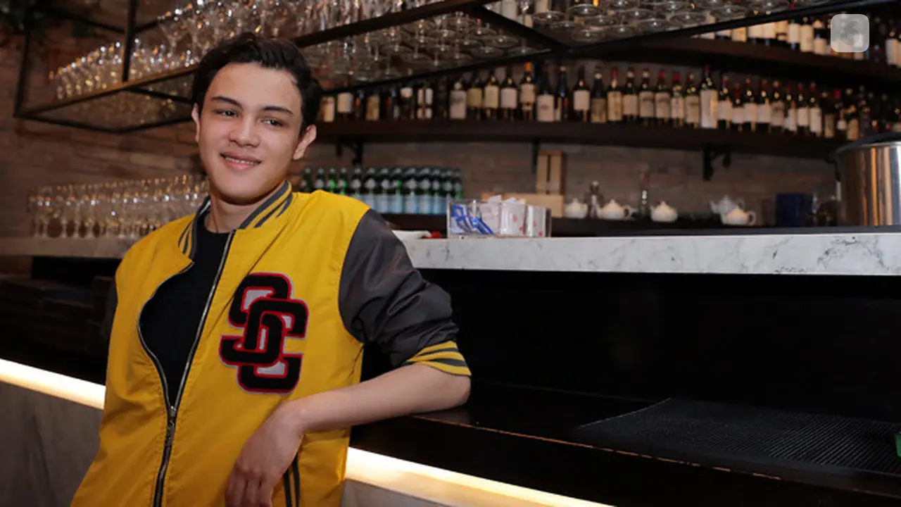 [Bintang] Shawn Adrian