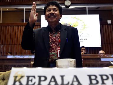 Kepala Badan Pembinaan Ideologi Pancasila (BPIP) Yudian Wahyudi bersiap mengikuti Rapat dengar Pendapat dengan Komisi II DPR di Kompleks Parlemen, Senayan, Jakarta, Selasa (18/2/2020). Agenda rapat salah satunya membahas rencana pemulangan anak-anak ISIS eks WNI. (Liputan6.com/Johan Tallo)