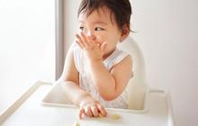 Ini Penyebab Anak Suka Gigit Baju dan Solusi Tepatnya