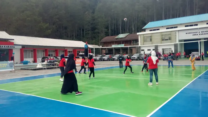 Selain bakti sosoal, kegiatan olahraga menjadi penutup rangkaian acara perayaan dalam HUT PGE Karaha, Tasikmalaya