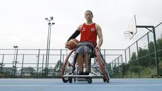 Pebasket Donald Santoso, merupakan pebasket difabel yang pernah bergabung dengan tim basket asal Amerika Serikat yakni Phoenix Suns Wheelchair Basketball. (Bola.com/M Iqbal Ichsan)