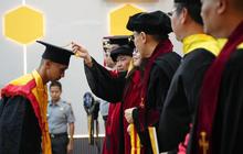 Kuliah dari Balik Jeruji Besi, Begini Kisah Inspiratif 15 Narapidana Lapas Madiun Raih Gelar Diploma