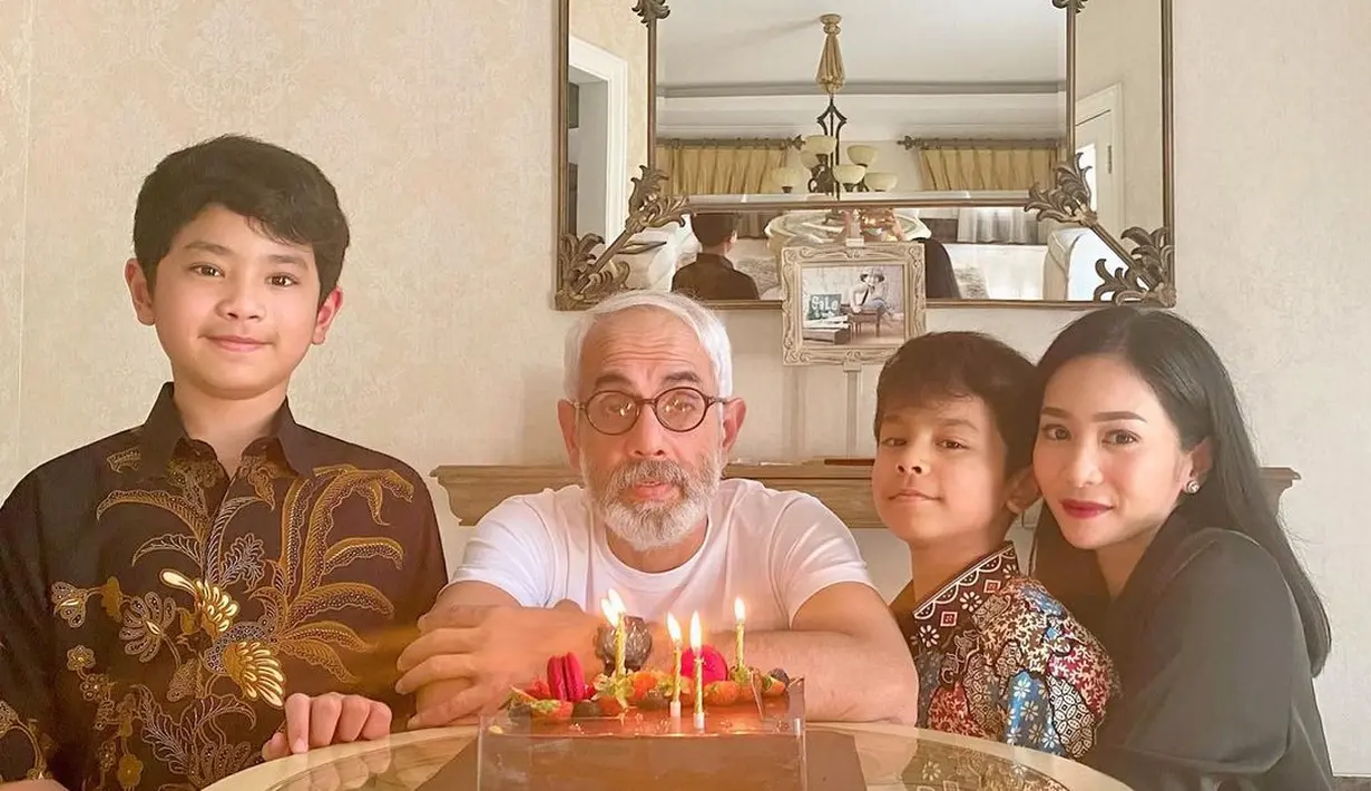 Bunga Zainal dan Sukhdev Singh (Instagran/bungazainal05)