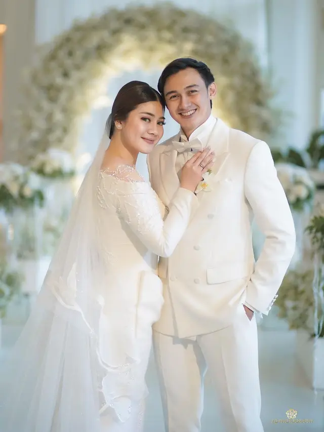 7 Potret Detail Gaun Pernikahan dan Makeup Felicya Angelista, Tampil Memesona