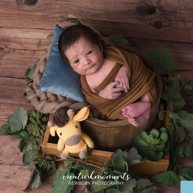 6 Potret Baby Born Xavier Anak Ricky Perdana, Lucu dan Menggemaskan