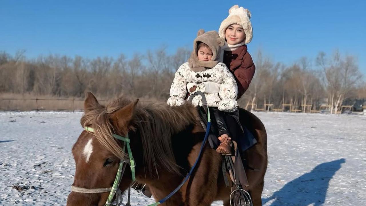 7 Potret Ria Ricis dan Moana Bahagia Liburan di Harbin Suhu -15 C, Menikmati Salju dan Cinta di Cuaca Ekstrem