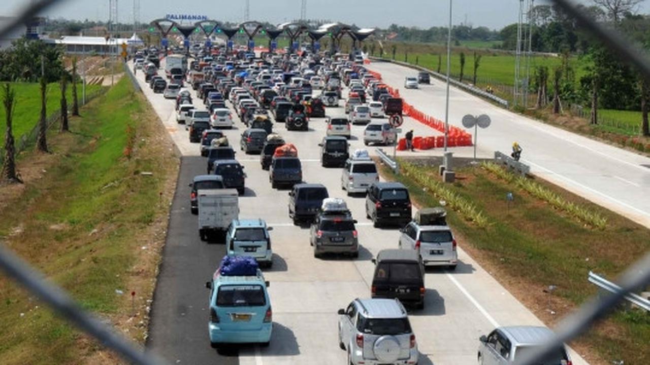 Puncak arus mudik, antrean keluar Tol Palimanan hingga 20 Km