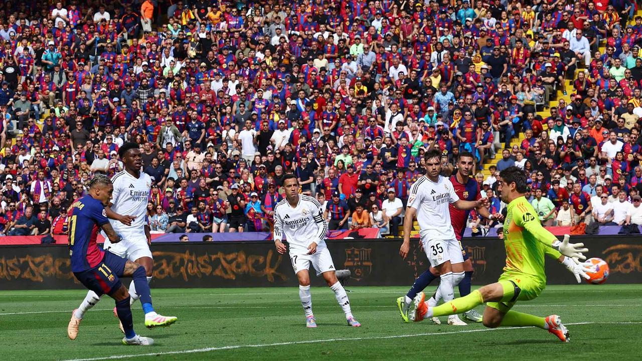 FOTO: El Clasifo Barcelona Hajar Real Madrid 4-3