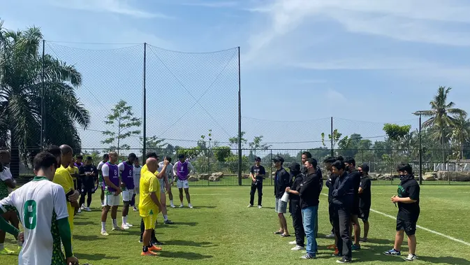 Mazola Junior Bereaksi: Suporter PSS Sleman Menuntut, Apa Jawabannya?