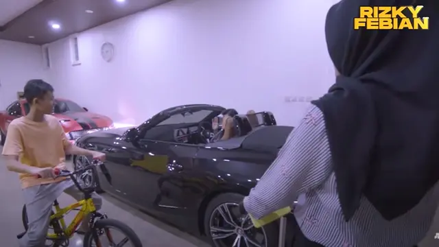6 Momen Kocak Rizky Febian Beri Hadiah Sule Mobil Mewah, Ternyata Belum Lunas