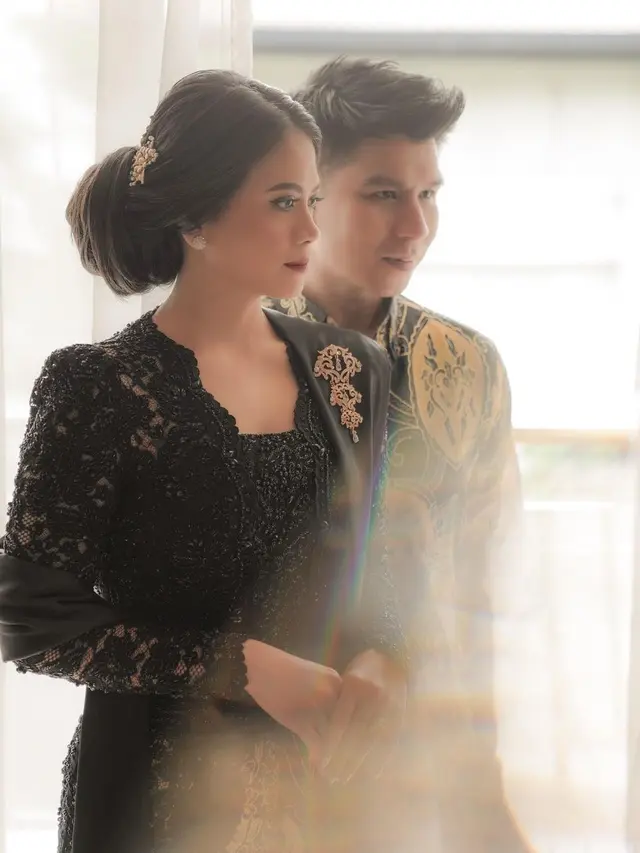6 Momen Lamaran Ifan Govinda dan Clarine Dieta, Digelar dengan Adat Jawa