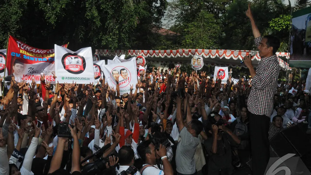 Tukang Mebel Surakarta Deklarasi Dukung Jokowi
