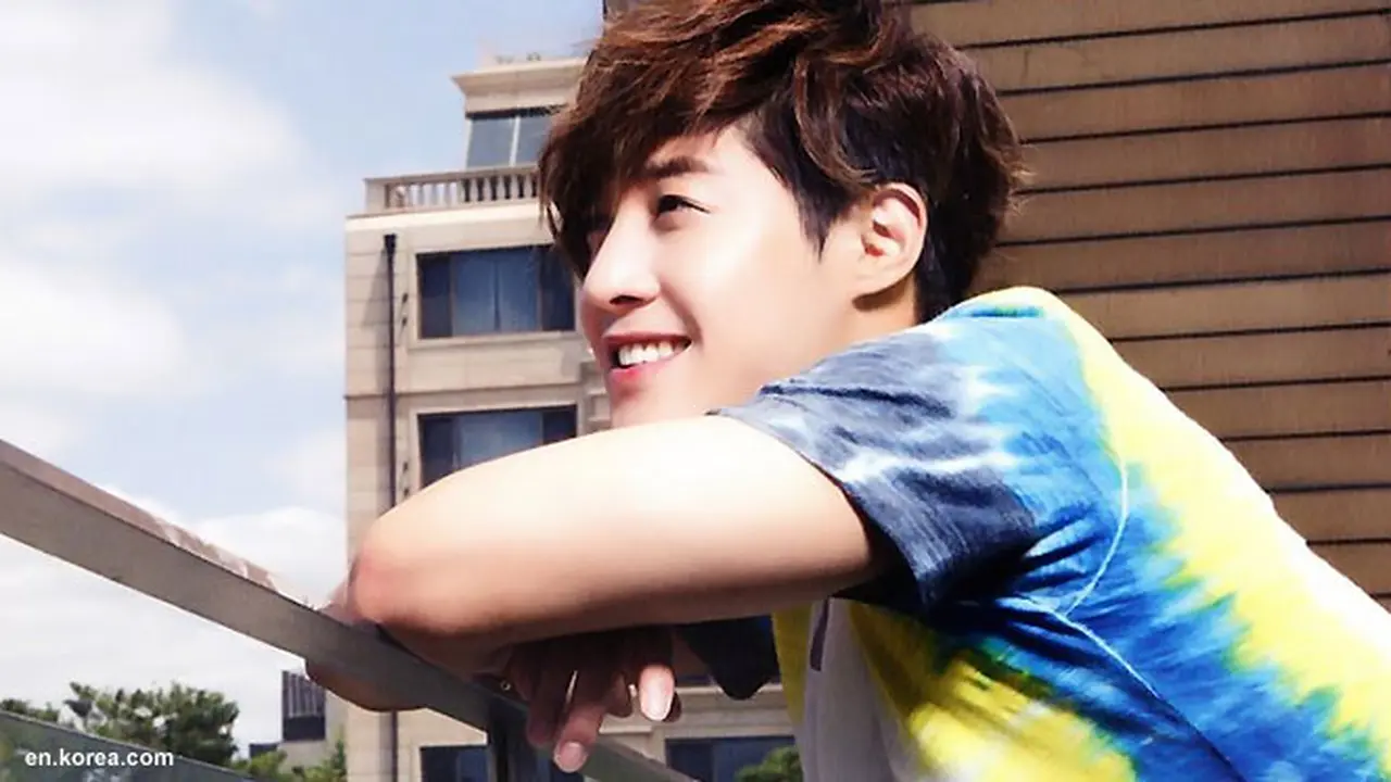kim-130429c.jpg