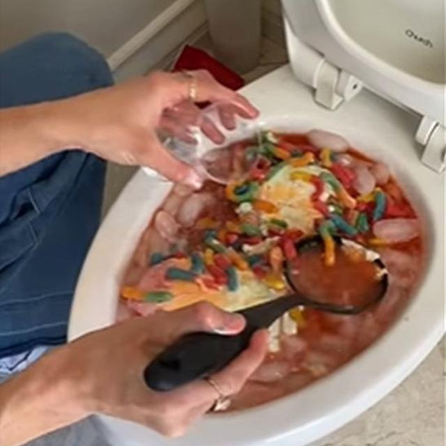 6 Cara Penyajian Es Buah Nyeleneh Untuk Buka Puasa Ini Bikin Hilang Selera