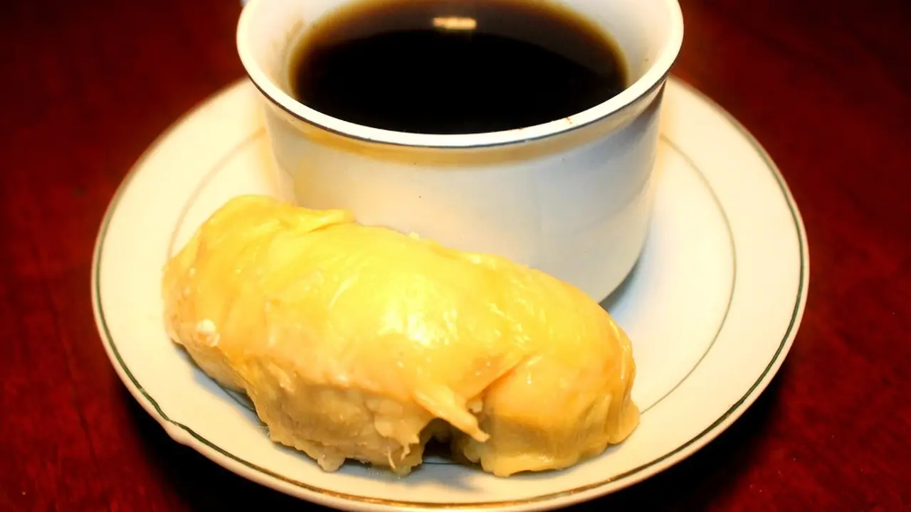 Sensasi Minum Kopi Durian Khas Tanah Air