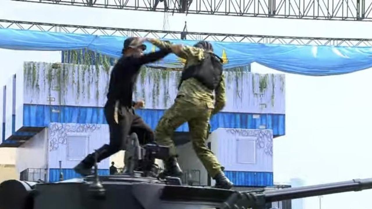 Momen Langka HUT Ke-80 TNI: Prajurit AD Pukau Publik dengan Simulasi Tarung Tank BMP-3M di Monas