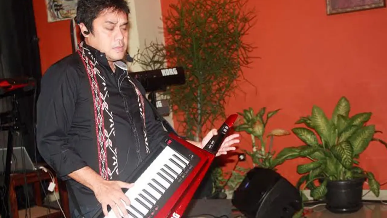 Dwiki Dharmawan menemukan solusi dalam meramu musik tradisional