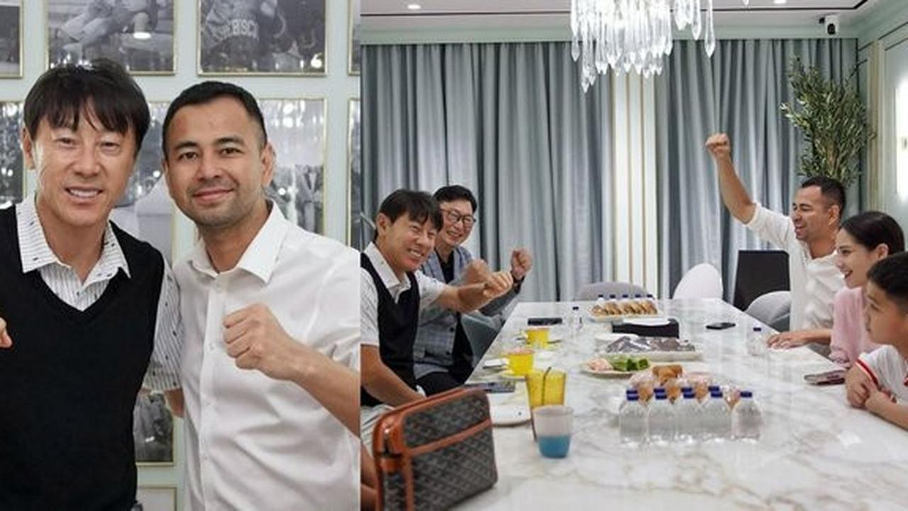 8 Foto Coach Shin Tae-yong Mengunjungi Rumah Raffi Ahmad, Siap Melakukan Kolaborasi - Rafathar Tersenyum Lebar