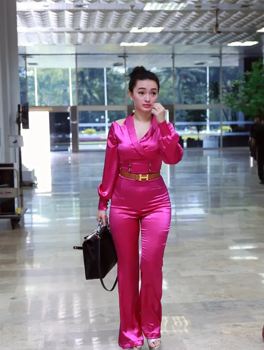 Zaskia Gotik akan diangkat menjadi Duta Pancasila. Dalam diskusi di Gedung DPR/MPR, pedangdut ini akan diusulkan Partai Kebangkitan Bangsa (PKB) untuk membantu kegitaan sosialisasi empat pilar negara. (Adrian Putra/Bintang.com)