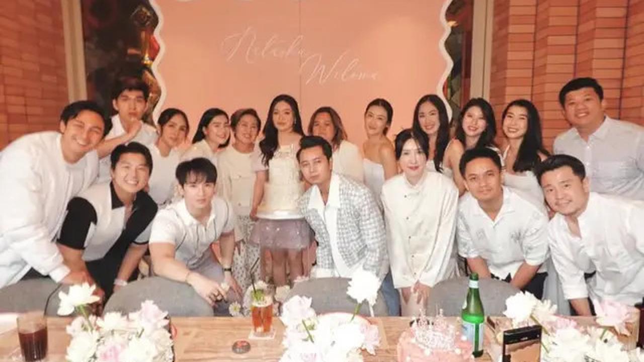 6 Potret Felicya Angelista dan Susan Sameh Kompak Kenakan Baju Putih saat Ulang Tahun Natasha Wilona ke-26